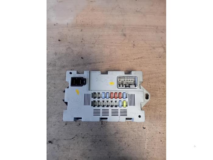 Używane Modul (rózne) Landrover Discovery Sport (LC) 2.0 TD4 150 16V Cena na żądanie oferowane przez Autohandel-Smet Gebroeders NV