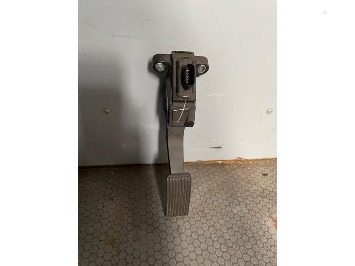 Begagnade Gaspedalsensor Citroen C1 1.0 12V Pris på förfrågan erbjuds av Autohandel-Smet Gebroeders NV