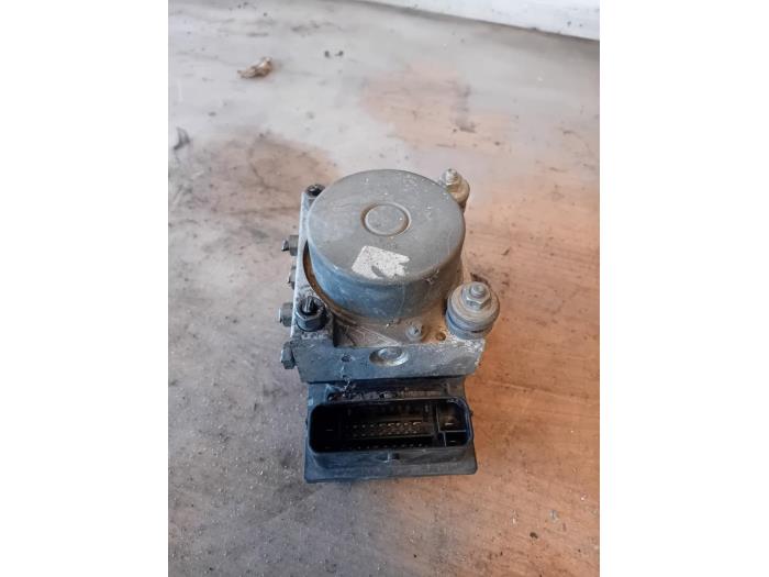 Begagnade ABS-pump Fiat Punto Evo (199) 1.4 Pris på förfrågan erbjuds av Autohandel-Smet Gebroeders NV