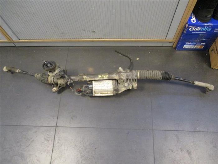 Gebrauchte Lenkgetriebe Volkswagen Caddy IV 1.4 TSI 16V Preis auf Anfrage angeboten von Autohandel-Smet Gebroeders NV
