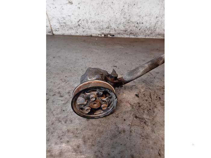 Usagé Pompe de direction Volkswagen Amarok 3.0 TDI V6 24V 4Motion Prix sur demande proposé par Autohandel-Smet Gebroeders NV
