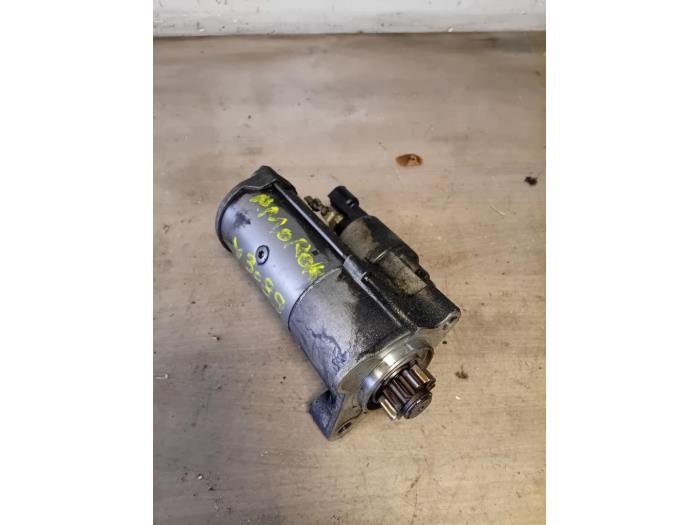 Begagnade Startmotor Volkswagen Amarok 3.0 TDI V6 24V 4Motion Pris på förfrågan erbjuds av Autohandel-Smet Gebroeders NV