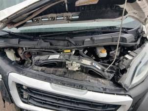 Engine from a Peugeot Boxer (U9) 2.0 BlueHDi 130 2018