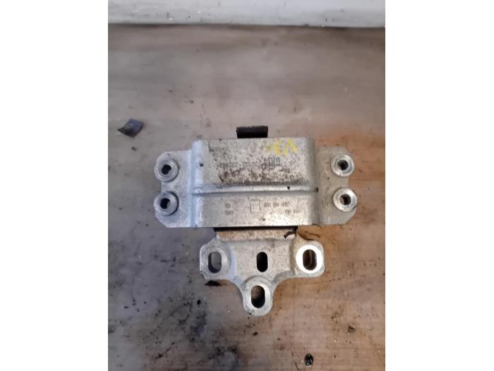 Engine mount Volkswagen Tiguan (5N1/2), 2007 / 2018 2.0 TDI 16V 4Motion, SUV, Diesel, 1.968cc, 103kW (140pk), 4x4, CBAB; CFFB; CLJA, 2007-09 / 2018-07 (Used)