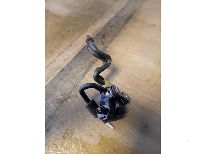 Usagé Limiteur de pression carburant Volkswagen Tiguan (5N1/2) 2.0 TDI 16V 4Motion Prix € 24,20 Prix TTC proposé par Autohandel-Smet Gebroeders NV