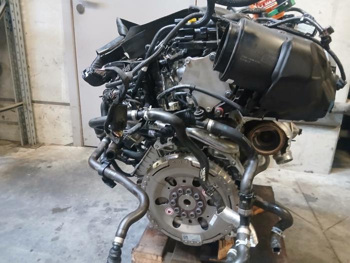 Used Engine Volvo V60 II (ZW) 2.0 T6 16V Twin Engine Price on request offered by Autohandel-Smet Gebroeders NV