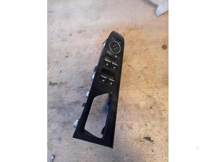 Usados Interruptor combinado de ventanillas Ford Puma 1.5 EcoBoost 12V ST Precio de solicitud ofrecido por Autohandel-Smet Gebroeders NV