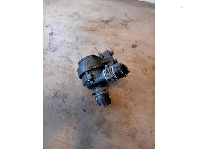 Begagnade Extra vattenpump Peugeot Rifter (ER/EC/EZ) 1.5 BlueHDi 100 Pris på förfrågan erbjuds av Autohandel-Smet Gebroeders NV