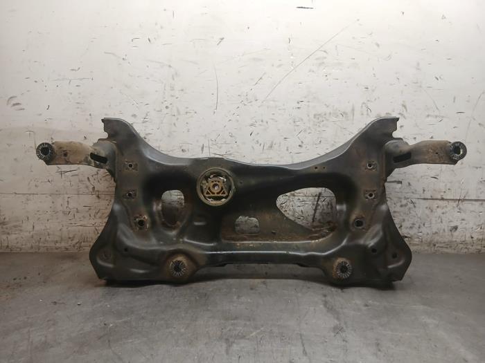Used Subframe Volkswagen Golf VII Variant (AUVV) 1.6 TDI 16V Price € 121,00 Inclusive VAT offered by Autohandel-Smet Gebroeders NV
