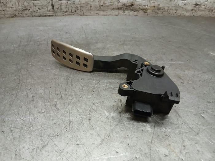 Begagnade Gaspedalsensor Renault Megane IV (RFBB) 1.8 TCe 16V RS Trophy Pris € 36,30 Inklusive moms erbjuds av Autohandel-Smet Gebroeders NV