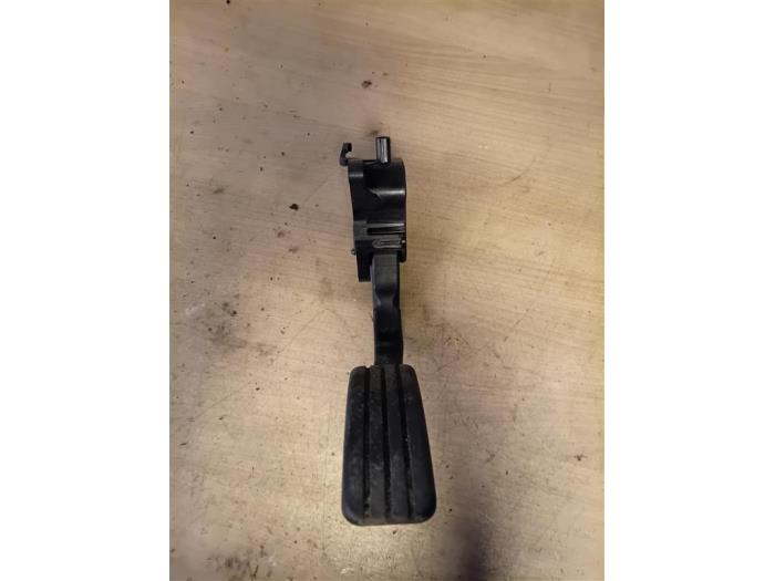 Begagnade Gaspedalsensor Renault Express 1.3 TCE 100 16V Pris € 72,60 Inklusive moms erbjuds av Autohandel-Smet Gebroeders NV