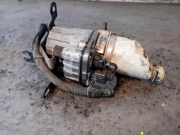 Usagé Pompe de direction Opel Astra H SW (L35) 1.7 CDTi 16V Prix sur demande proposé par Autohandel-Smet Gebroeders NV