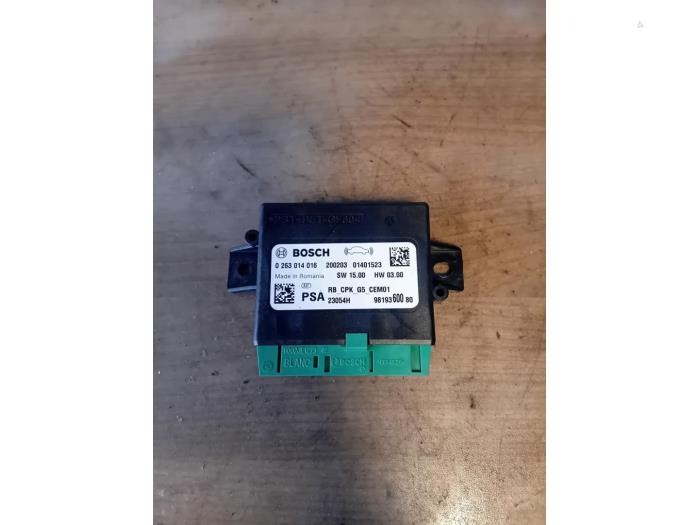 Begagnade PDC-modul Opel Grandland (X) 1.5 CDTI 130 Pris på förfrågan erbjuds av Autohandel-Smet Gebroeders NV