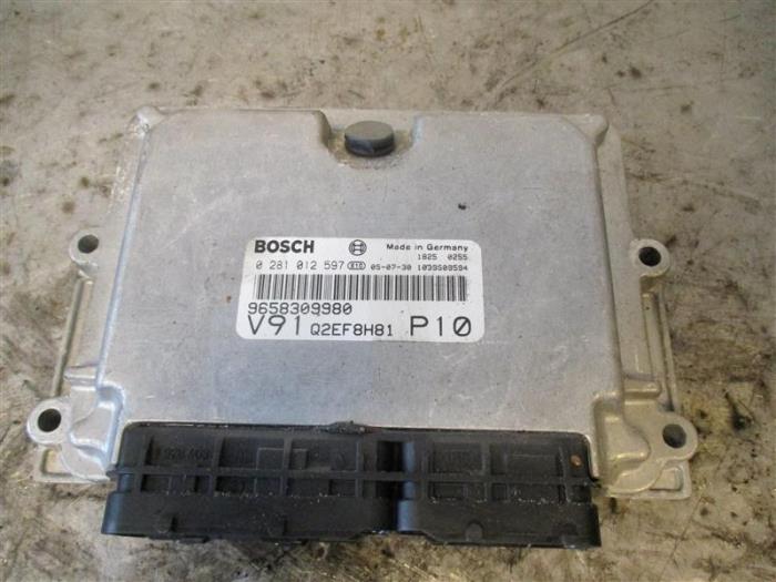 Used Engine management computer Fiat Ducato (243/244/245/247) 2.0 JTD 11 Price € 181,50 Inclusive VAT offered by Autohandel-Smet Gebroeders NV