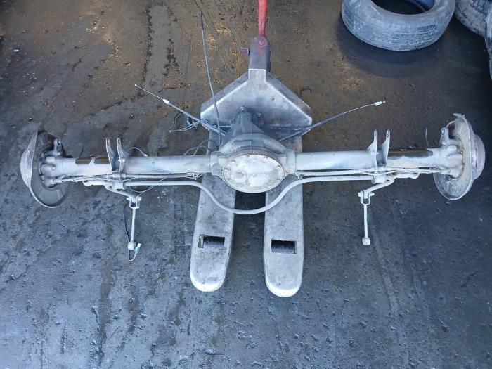Gebrauchte Differential hinten Volkswagen Crafter 2.5 TDI 30/32/35/46/50 Preis auf Anfrage angeboten von Autohandel-Smet Gebroeders NV