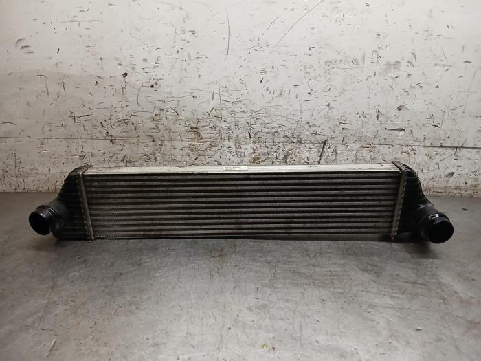 Usagé Intercooler Opel Movano 2.3 CDTi Biturbo 16V FWD Prix € 90,75 Prix TTC proposé par Autohandel-Smet Gebroeders NV