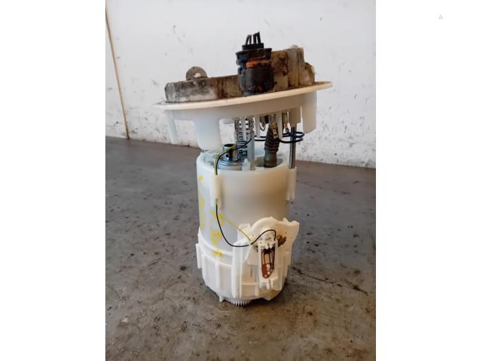 Usagé Pompe d'injection Peugeot 208 I (CA/CC/CK/CL) 1.2 Vti 12V PureTech Prix sur demande proposé par Autohandel-Smet Gebroeders NV
