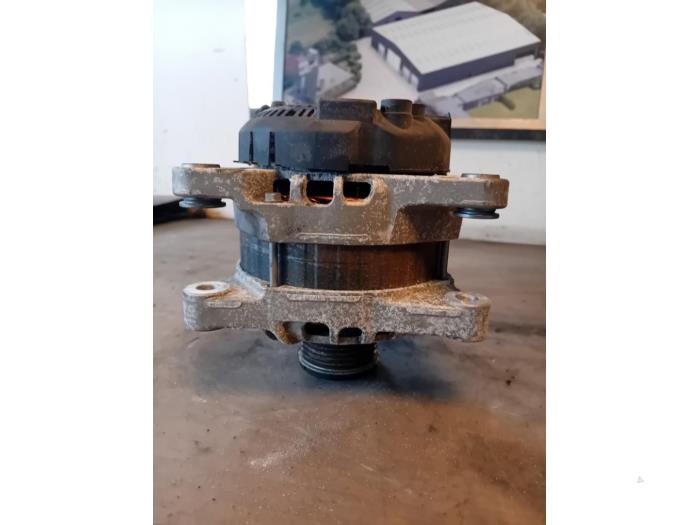 Begagnade Dynamo Peugeot 208 I (CA/CC/CK/CL) 1.2 Vti 12V PureTech Pris på förfrågan erbjuds av Autohandel-Smet Gebroeders NV