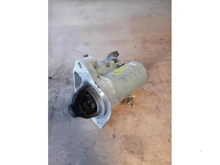 Used Starter Peugeot 208 I (CA/CC/CK/CL) 1.2 Vti 12V PureTech Price on request offered by Autohandel-Smet Gebroeders NV