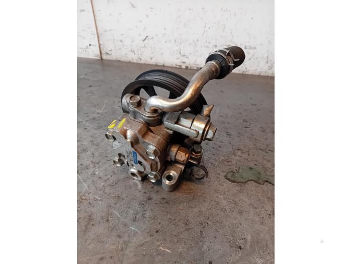 Usagé Pompe de direction Mazda MX-5 (NC) 2.0i 16V Prix sur demande proposé par Autohandel-Smet Gebroeders NV