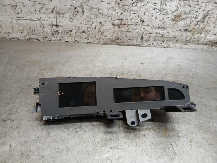 Begagnade Innerdisplay Mazda 3 Sport (BL14/BLA4/BLB4) 1.6 CiTD 16V Pris € 90,75 Inklusive moms erbjuds av Autohandel-Smet Gebroeders NV