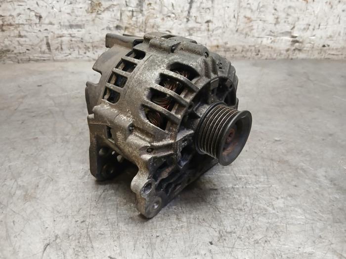 Gebrauchte Dynamo Volkswagen Polo V (6R) 1.2 12V Preis € 60,50 Mit Mehrwertsteuer angeboten von Autohandel-Smet Gebroeders NV