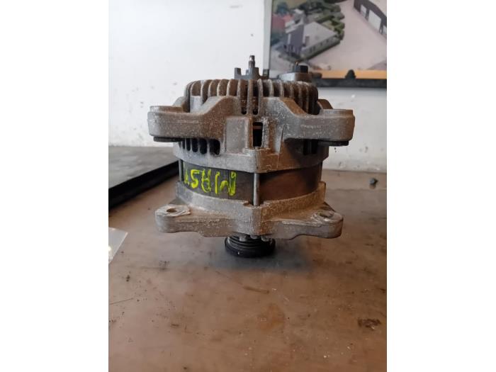 Begagnade Dynamo Renault Master III (MA/MB/MC/MD/MH/MF/MG/MH) 2.3 dCi 16V Pris på förfrågan erbjuds av Autohandel-Smet Gebroeders NV