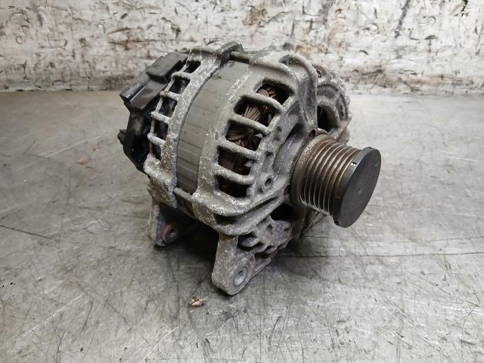 Dynamo Nissan Pulsar (C13), 2013 1.2 DIG-T 16V, Halvkombi (Hatchback), Bensin, 1.197cc, 85kW (116pk), FWD, HRA2DDT, 2014-10, C13B (Begagnad)