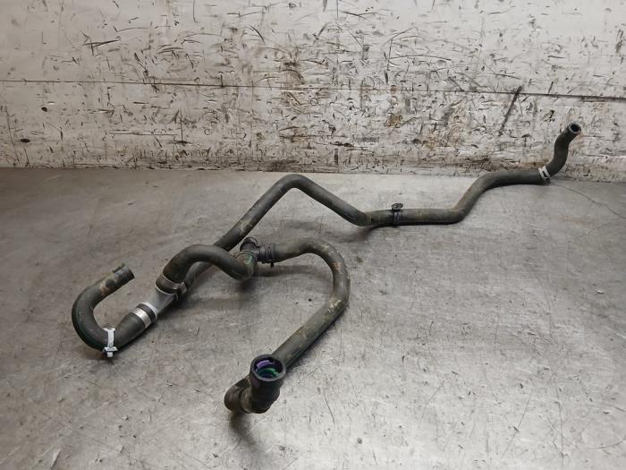 Usagé Conduit (divers) Volvo V60 II (ZW) 2.0 T6 16V Twin Engine Prix € 60,50 Prix TTC proposé par Autohandel-Smet Gebroeders NV