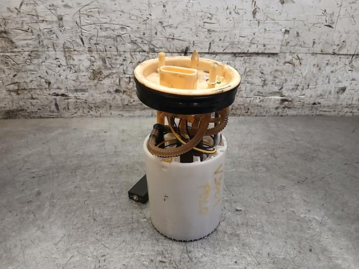 Usagé Pompe à carburant Volkswagen Polo V (6R) 1.4 TDI Prix € 90,75 Prix TTC proposé par Autohandel-Smet Gebroeders NV