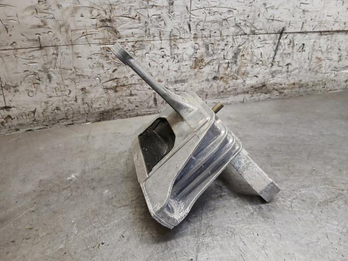 Used Engine mount Hyundai i30 Wagon (PDEF) 1.5 T-GDI 16V Hybrid 48V Price € 90,75 Inclusive VAT offered by Autohandel-Smet Gebroeders NV