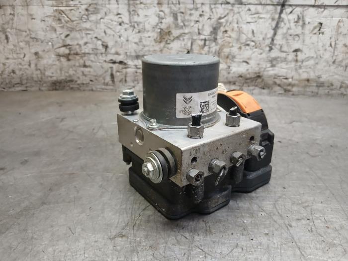 Begagnade ABS-pump Opel Grandland (X) 1.5 CDTI 130 Pris € 150,00 Marginaltabell erbjuds av Autohandel-Smet Gebroeders NV