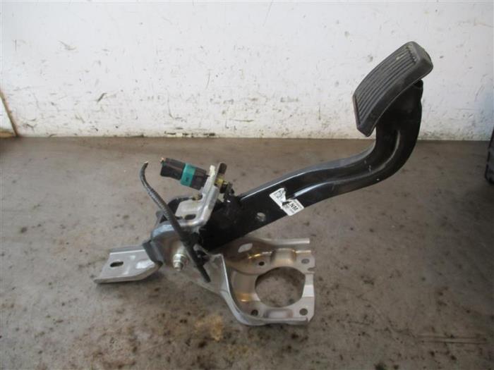 Używane Pedal sprzegla Kia Sportage (QL) Cena na żądanie oferowane przez Autohandel-Smet Gebroeders NV