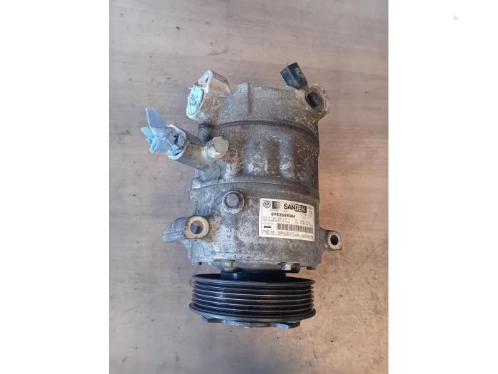 Usagé Pompe clim Volkswagen Sharan (7N) 2.0 TDI 16V Prix sur demande proposé par Autohandel-Smet Gebroeders NV