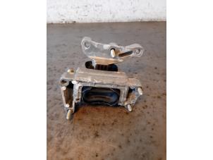 Engine mount from a Volkswagen Polo V (6R) 1.8 GTI 16V 2015