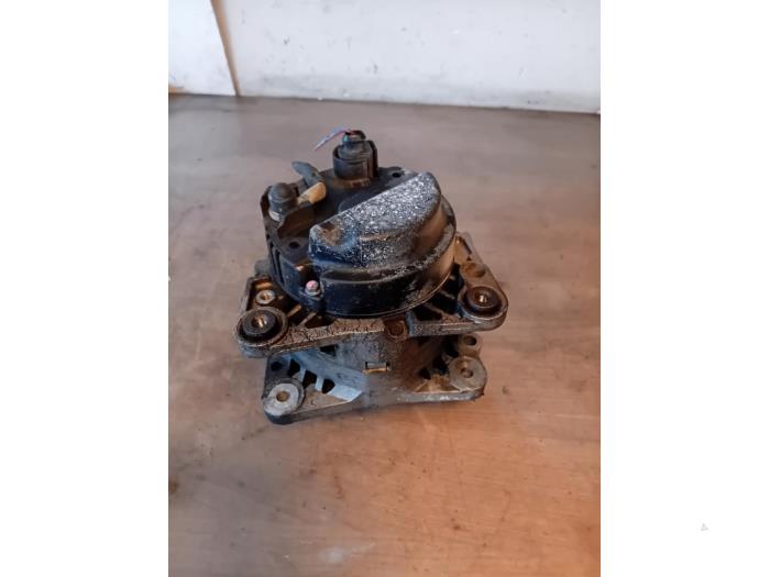Begagnade Dynamo Volkswagen Polo V (6R) 1.2 12V Pris på förfrågan erbjuds av Autohandel-Smet Gebroeders NV
