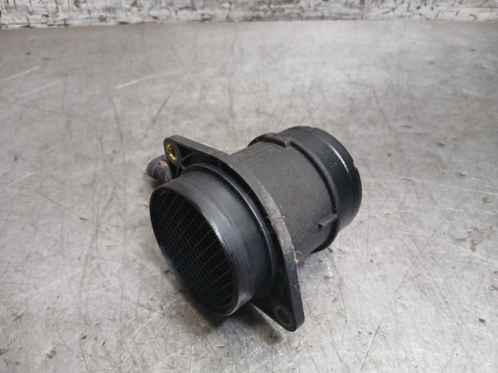 Gebrauchte Luftmassenmesser Alfa Romeo GT (937) 1.9 JTD 16V Multijet Preis € 30,25 Mit Mehrwertsteuer angeboten von Autohandel-Smet Gebroeders NV