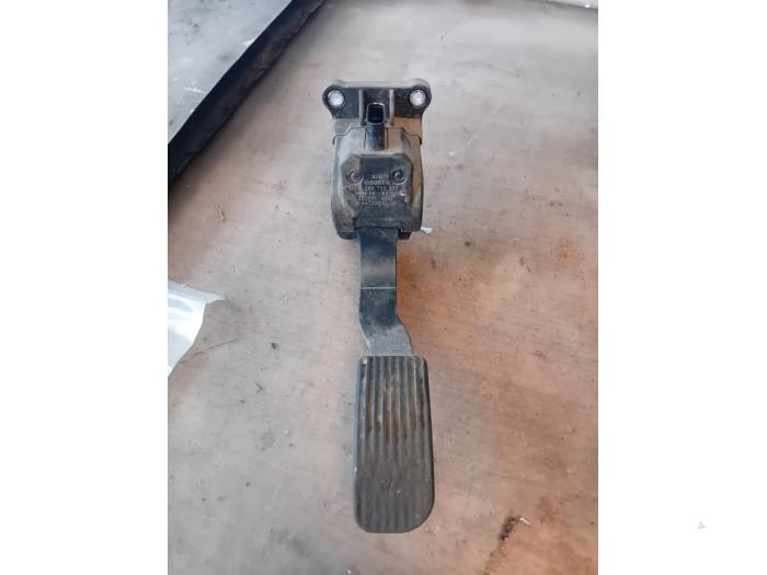 Begagnade Gaspedalsensor Mercedes Sprinter 5t (906.15/906.25) 519 CDI, BlueTEC V6 24V Pris på förfrågan erbjuds av Autohandel-Smet Gebroeders NV