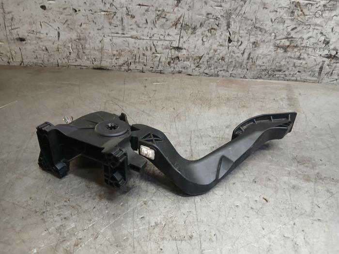 Gebrauchte Gaspedalposition Sensor Jeep Renegade (BU) 1.0 GSE T3 12V Preis € 60,50 Mit Mehrwertsteuer angeboten von Autohandel-Smet Gebroeders NV