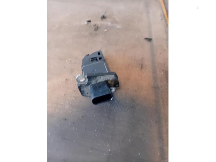 Gebrauchte Luftmengenmesser Ford B-Max (JK8) 1.0 EcoBoost 12V 125 Preis auf Anfrage angeboten von Autohandel-Smet Gebroeders NV