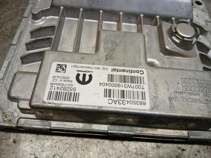 Engine management computer from a Jeep Renegade (BU) 1.0 GSE T3 12V 2021