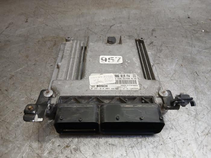 Used Engine management computer Volkswagen Amarok 2.0 BiTDI 16V 163 Price € 302,50 Inclusive VAT offered by Autohandel-Smet Gebroeders NV