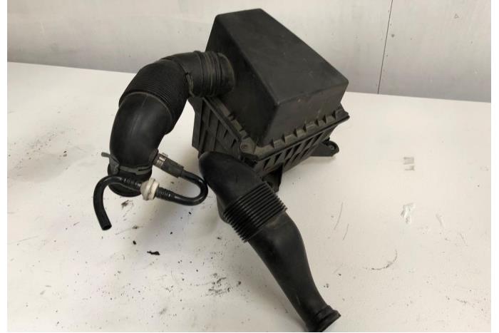 Begagnade Luftfilterhus Volkswagen Polo IV (9N1/2/3) 1.2 Pris € 25,00 Marginaltabell erbjuds av Autodemontage van der Iest