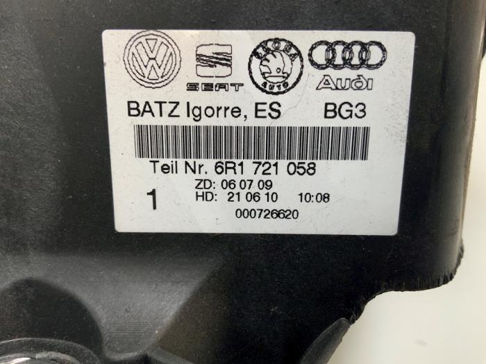 Brake pedal from a Volkswagen Polo V (6R) 1.2 TDI 12V BlueMotion 2010