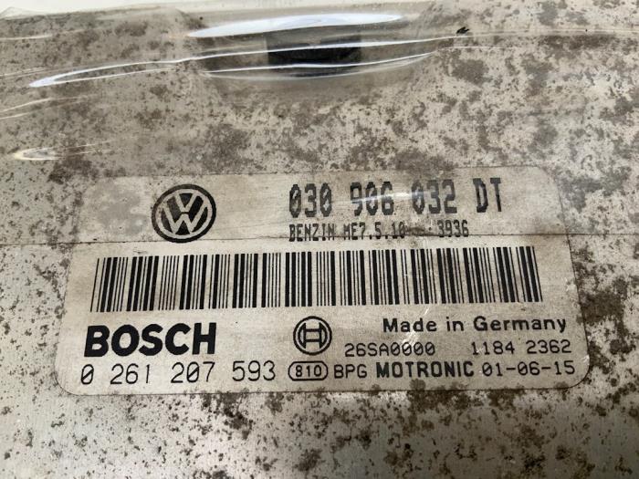 Engine management computer from a Volkswagen Polo III (6N2) 1.4 2001