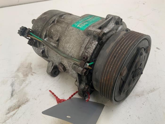 Usagé Pompe clim Volkswagen Golf IV (1J1) 1.9 TDI 110 Prix € 50,00 Règlement à la marge proposé par Autodemontage van der Iest