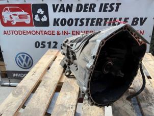 Usagé Boîte de vitesse Mercedes E diesel (W124) 2.0 200 D Prix € 175,00 Règlement à la marge proposé par Autodemontage van der Iest