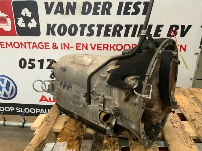 Usagé Boite de vitesses Mercedes S (W220) 4.0 S-400 CDI Prix € 450,00 Règlement à la marge proposé par Autodemontage van der Iest