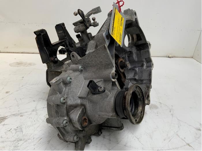 Gebrauchte Getriebe Volkswagen Polo IV (9N1/2/3) 1.2 Preis € 225,00 Margenregelung angeboten von Autodemontage van der Iest