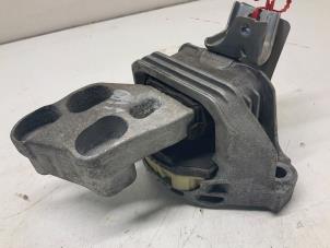 Used Gearbox mount Mercedes A (W176) 1.8 A-200 CDI 16V Price € 24,20 Inclusive VAT offered by Autodemontage van der Iest